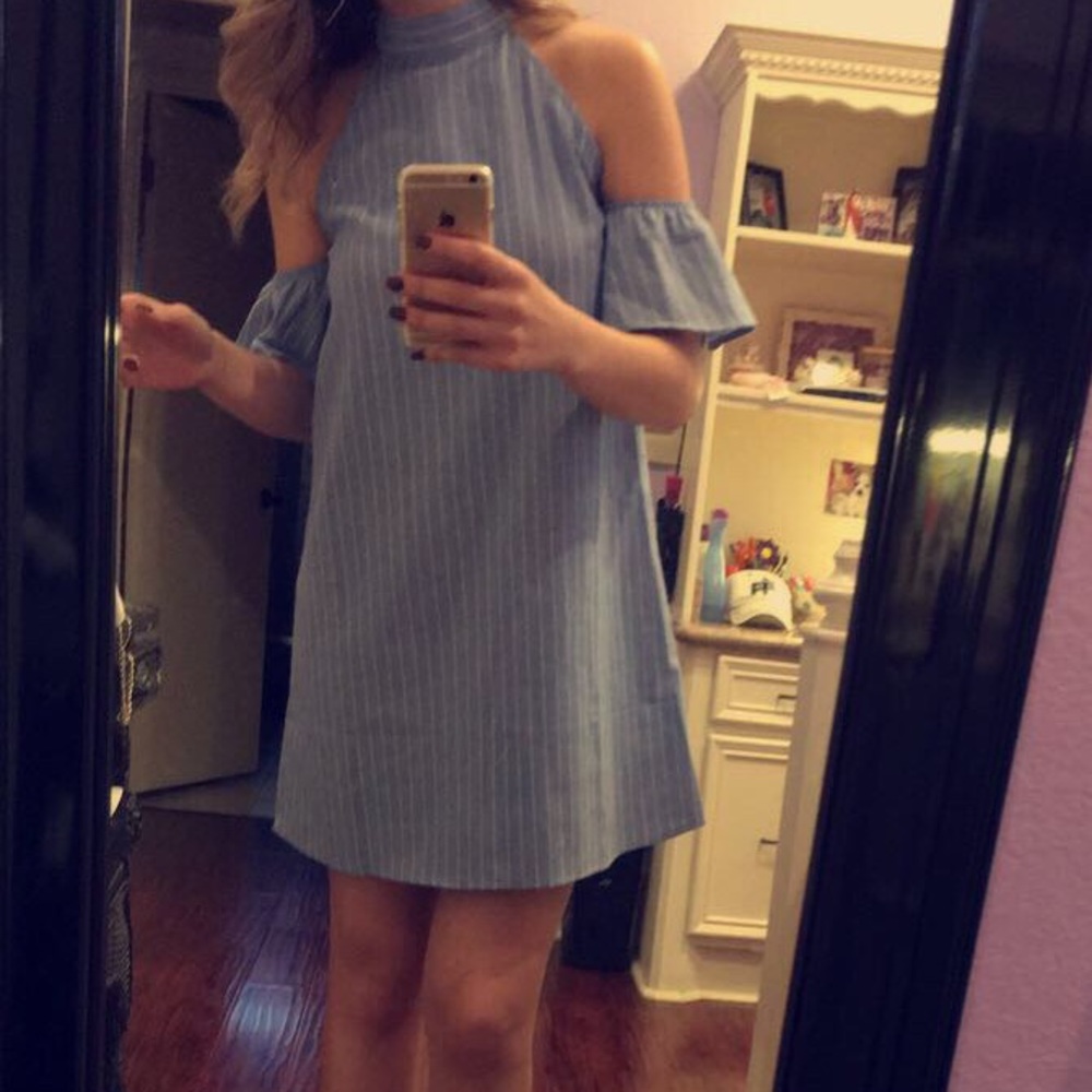 Women’s casual dress